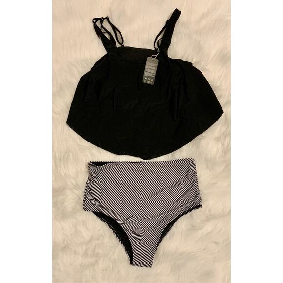 Women's Ruffled Flounce Top Two Piece Swimsuit - Size Medium - Picture 4 of 5